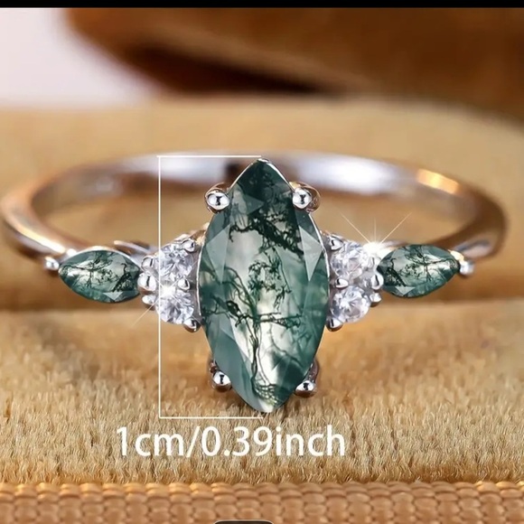 Sterling Silver Ring with Moss Agate Gemstone Cubic Zirconia Accents - size 8 - Picture 2 of 2